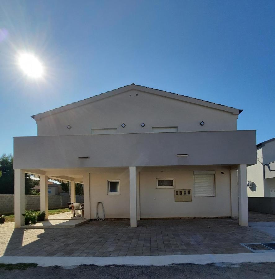 Apartman Bamboo Nin Bagian luar foto